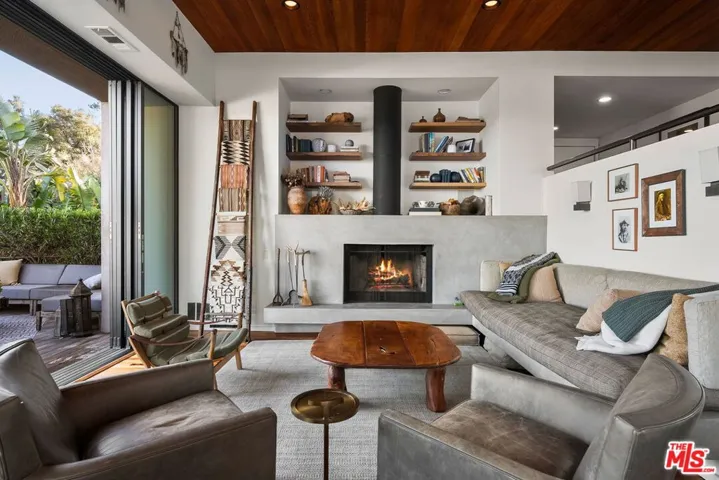 1026 N Tigertail Road, Los Angeles, California 90049 — photo 5