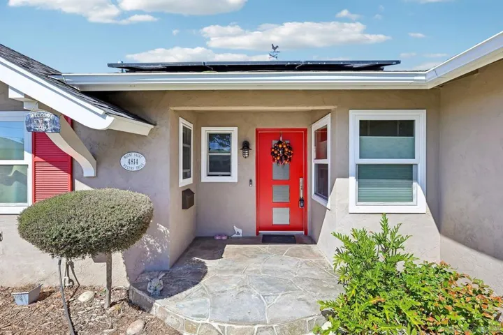4814 Mount Saint Helens, San Diego, California 92117 — photo 4
