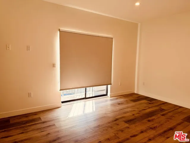 919 Harvard Boulevard 301, Los Angeles, California 90006 — photo 4