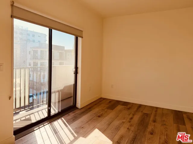 919 Harvard Boulevard 301, Los Angeles, California 90006 — photo 5