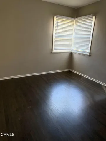 large (7)