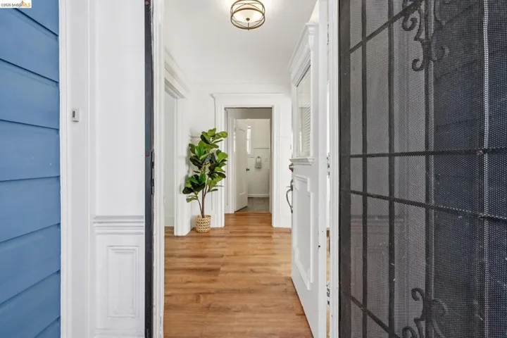 837 Aileen St, Oakland, California 94608 — photo 4