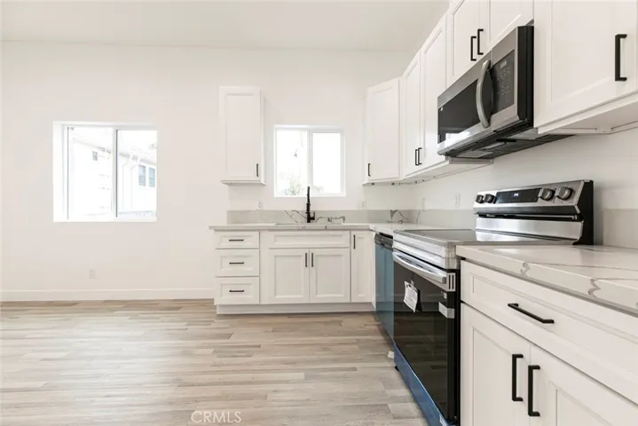 543 Glenwood Road A, Glendale, California 91201 — photo 5