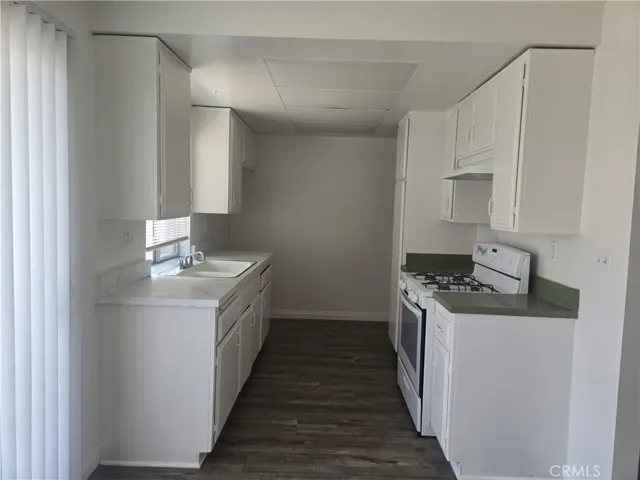 2072 S Nautical Street 3, Anaheim, California 92802 — photo 4