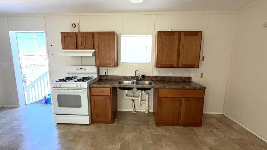 2355 Atwater Boulevard 7, Atwater, California 95301 — photo 5