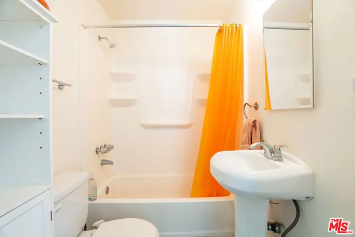834 1/2 N Laguna Avenue, Los Angeles, California 90026 — photo 5