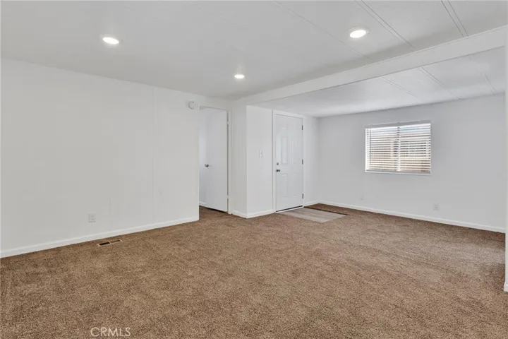 15252 Seneca Road 30, Victorville, California 92392 — photo 4