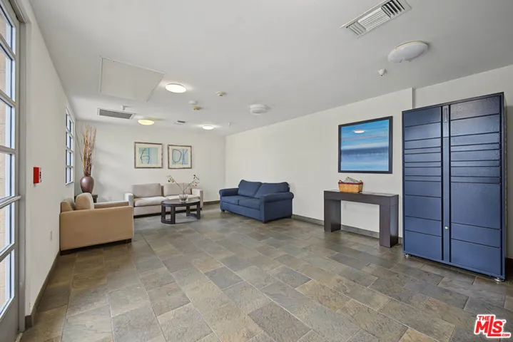 2864 Sunset Place 407, Los Angeles, California 90005 — photo 5