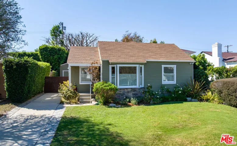 8361 Westlawn Avenue, Los Angeles, California 90045 — photo 5