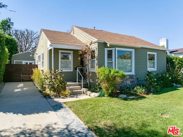 8361 Westlawn Avenue, Los Angeles, California 90045 — photo 4