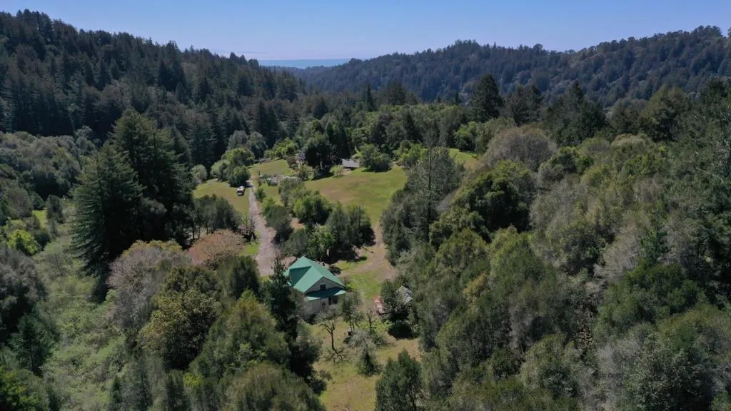 700 Valencia School Rd