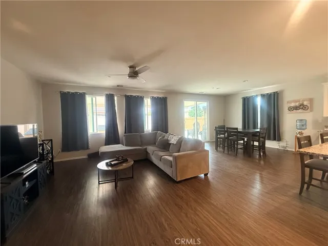 1412 Chardonnay, San Jacinto, California 92582 — photo 5