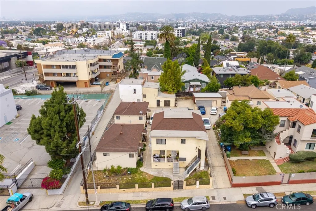 317 N Occidental