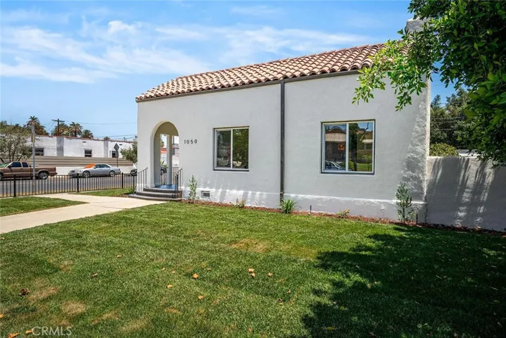 1050 S Plymouth, Los Angeles, California 90019 — photo 5
