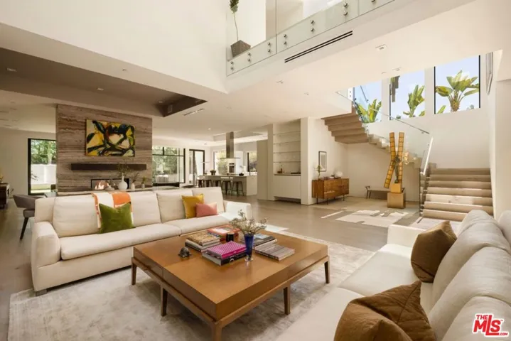 844 N Harper Avenue, Los Angeles, California 90046 — photo 4
