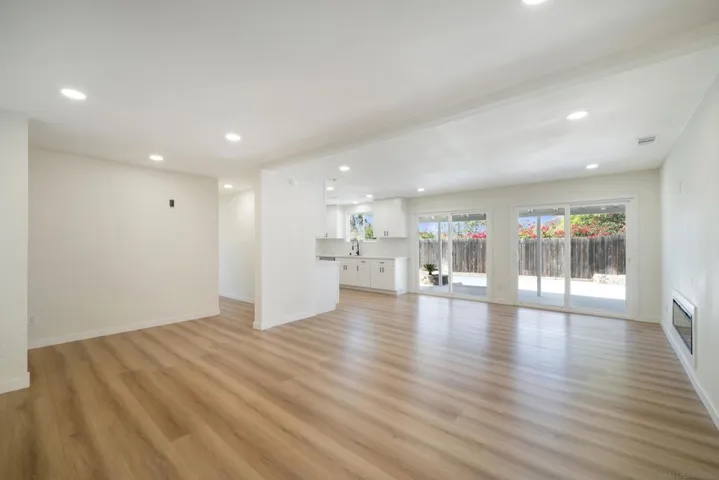 6880 Maury, San Diego, California 92119 — photo 5