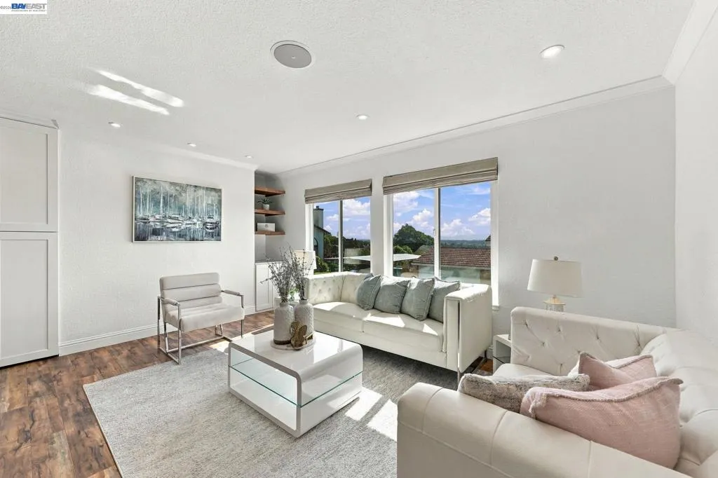 Formal living room