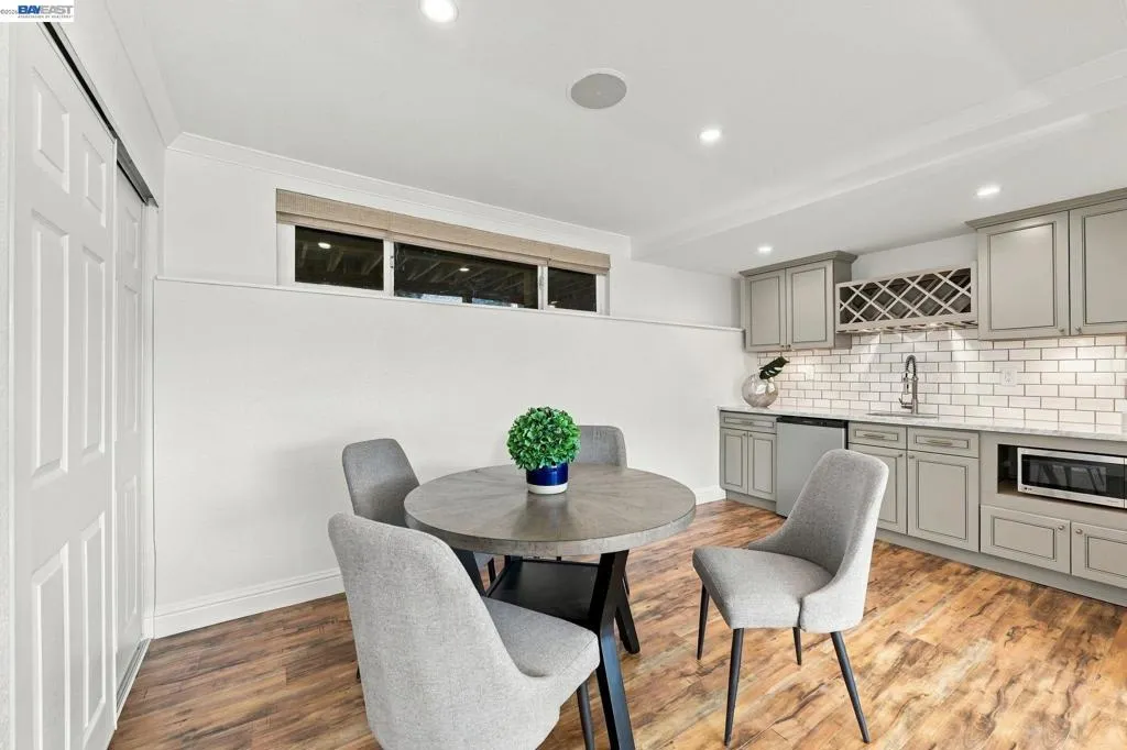 kitchenette