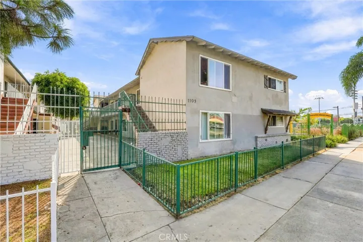 1109 S Standard Avenue, Santa Ana, California 92701 — photo 4