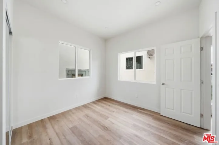 3026 W 12th Street 1/2, Los Angeles, California 90006 — photo 4