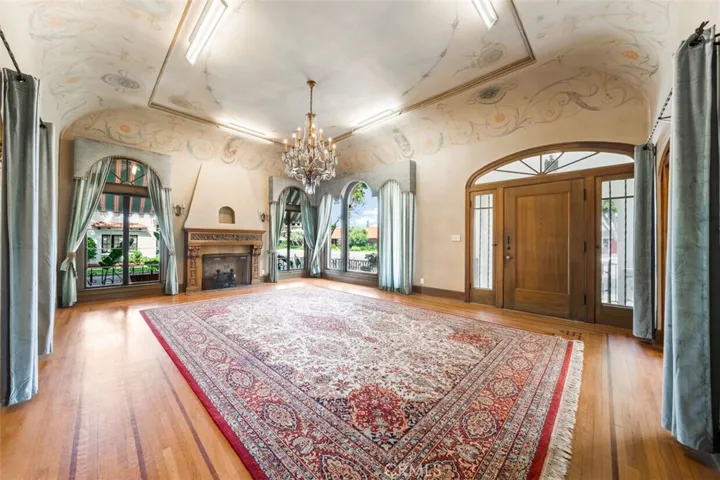 702 E Chapman, Orange, California 92866 — photo 4