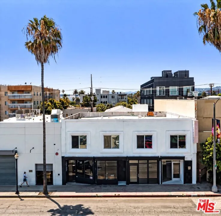 355 N N Fairfax Ave