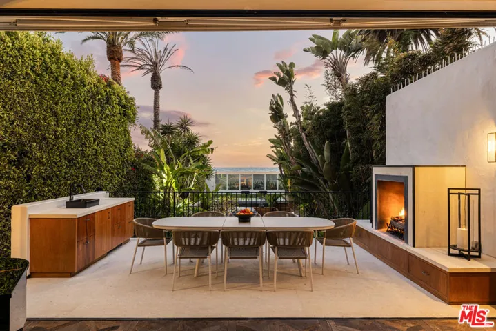 966 Palisades Beach Road, Santa Monica, California 90403 — photo 5