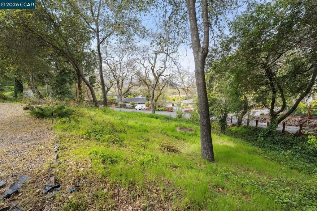 Rare Opportunity in Orinda Country Club