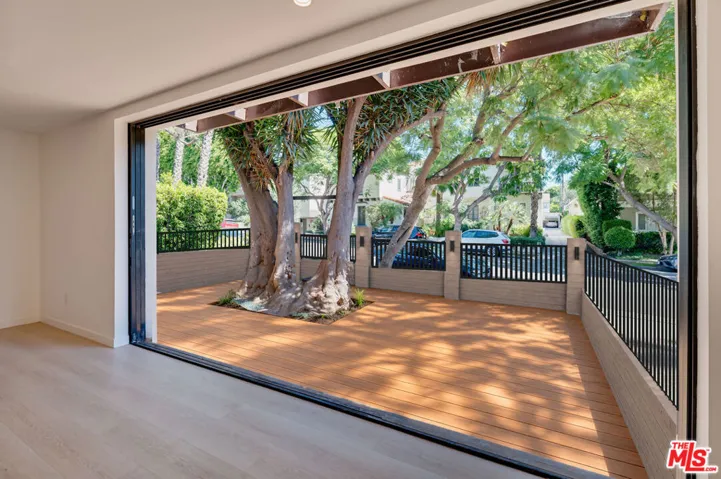 1223 Havenhurst Drive 1, West Hollywood, California 90046 — photo 4