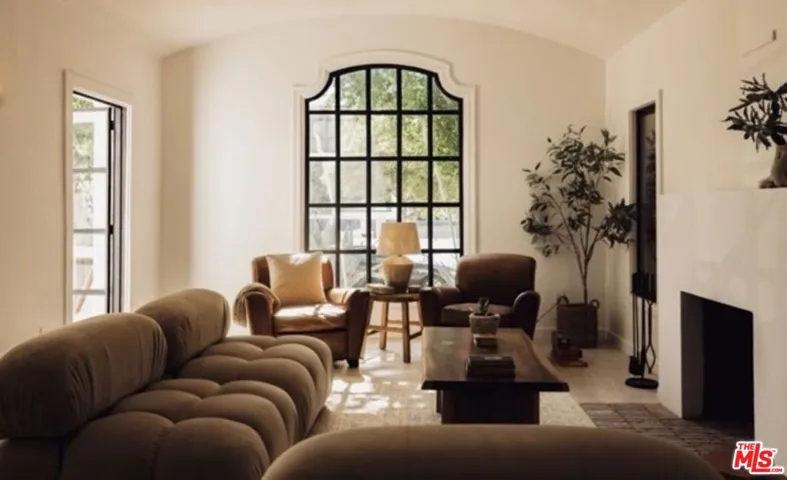 517 N Sweetzer Avenue, West Hollywood, California 90048 — photo 4
