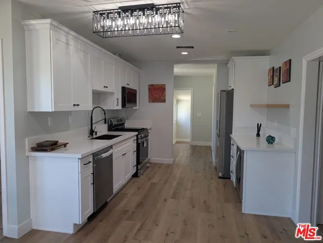 1722 W 120th Street, Los Angeles, California 90047 — photo 5