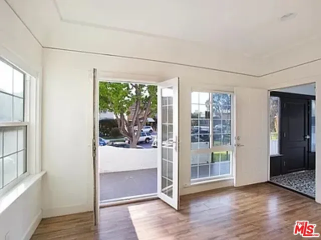 1014 S Orange Drive, Los Angeles, California 90019 — photo 4