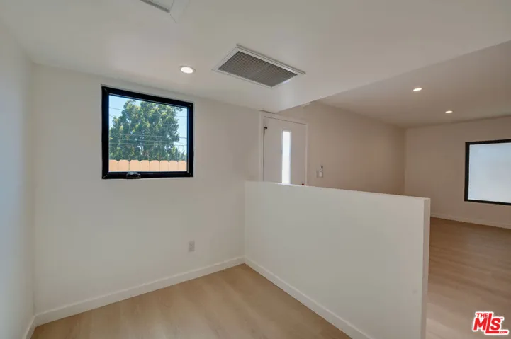 1223 Havenhurst Drive 3, West Hollywood, California 90046 — photo 4