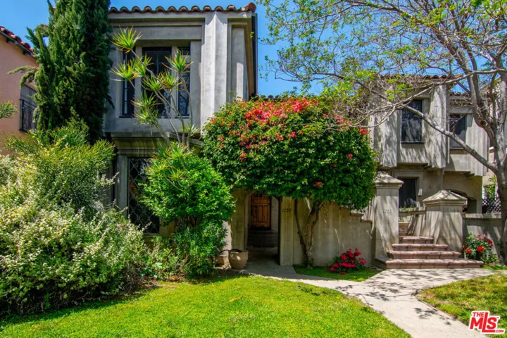 1159 S Hayworth Avenue, Los Angeles, California 90035 — photo 4