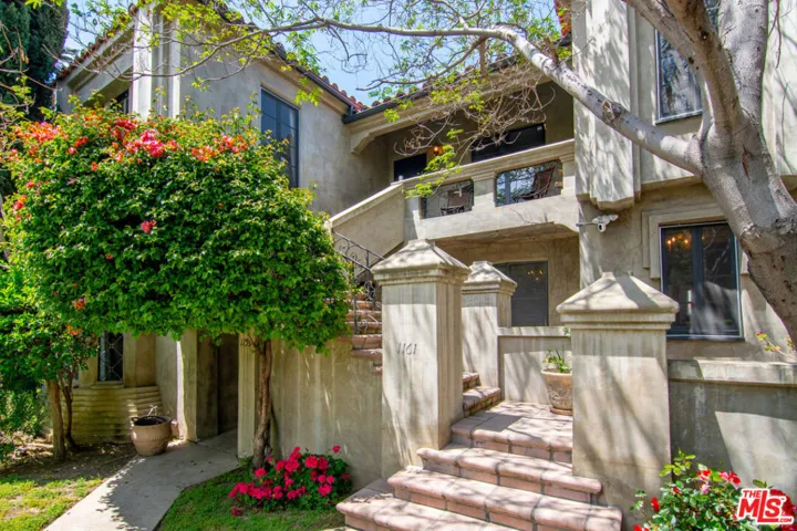 1159 S Hayworth Avenue, Los Angeles, California 90035 — photo 5
