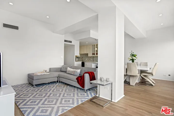 10501 Wilshire Boulevard 1709, Los Angeles, California 90024 — photo 5