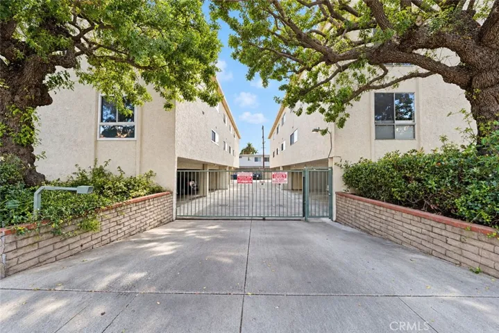 3649 Glendon Avenue, Los Angeles, California 90034 — photo 4
