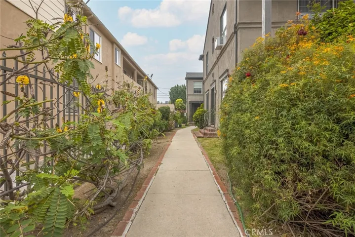 913 S Wilton Place, Los Angeles, California 90019 — photo 4