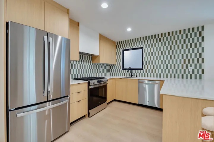 1223 Havenhurst Drive 4, West Hollywood, California 90046 — photo 5
