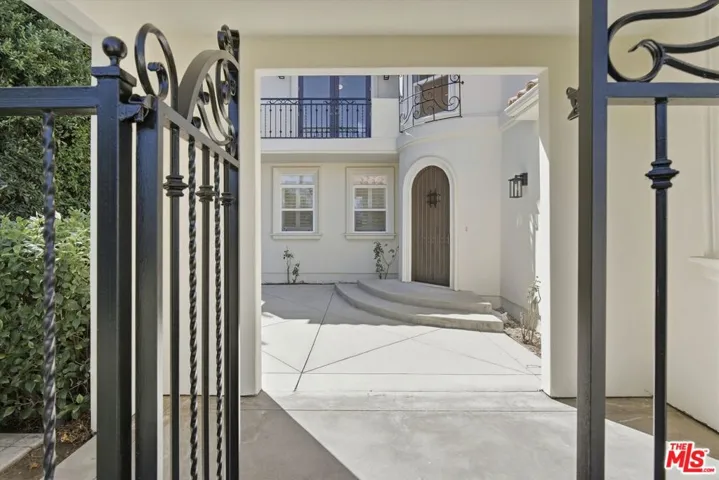 22716 Sylvan Street, Woodland Hills, California 91367 — photo 4