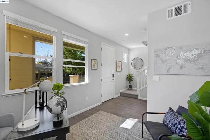 26631 Greta Ln, Hayward, California 94544 — photo 5