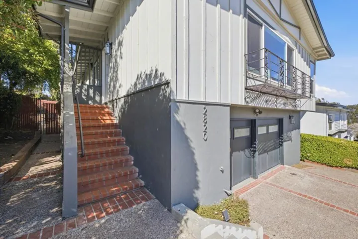 2820 Evergreen, San Bruno, California 94066 — photo 4