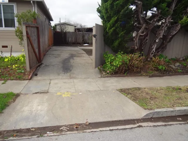 596 Walnut St, San Bruno, California 94066 — photo 5