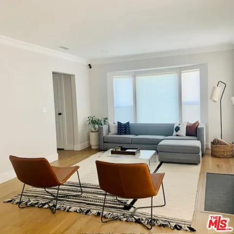 3796 Olmsted Avenue, Los Angeles, California 90018 — photo 4