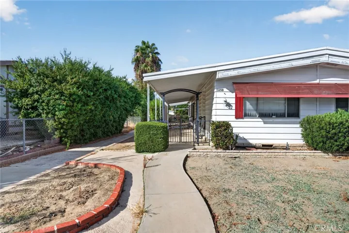 1650 Sonora, Hemet, California 92543 — photo 4