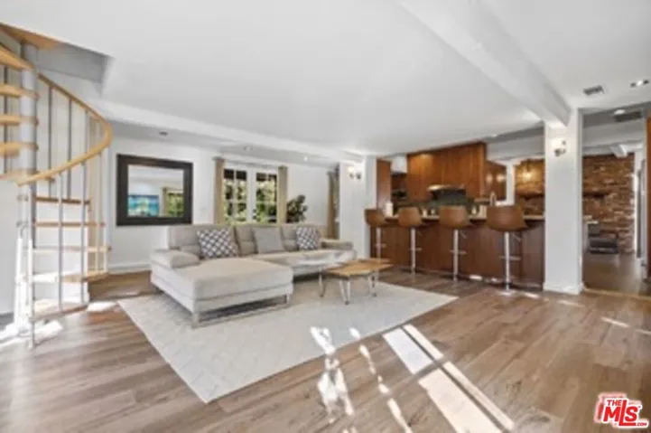 23057 Sylvan Street, Woodland Hills, California 91367 — photo 5