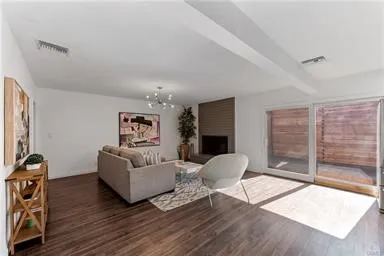 22540 Cass Ave, Woodland Hills, California 91364 — photo 5