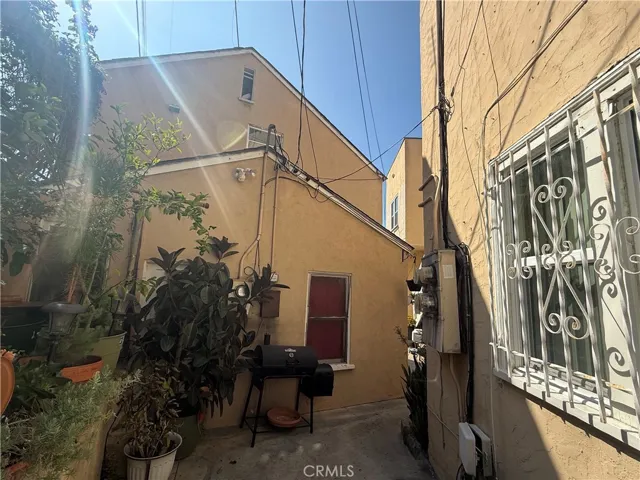 2116 S Palm Grove Avenue, Los Angeles, California 90016 — photo 4