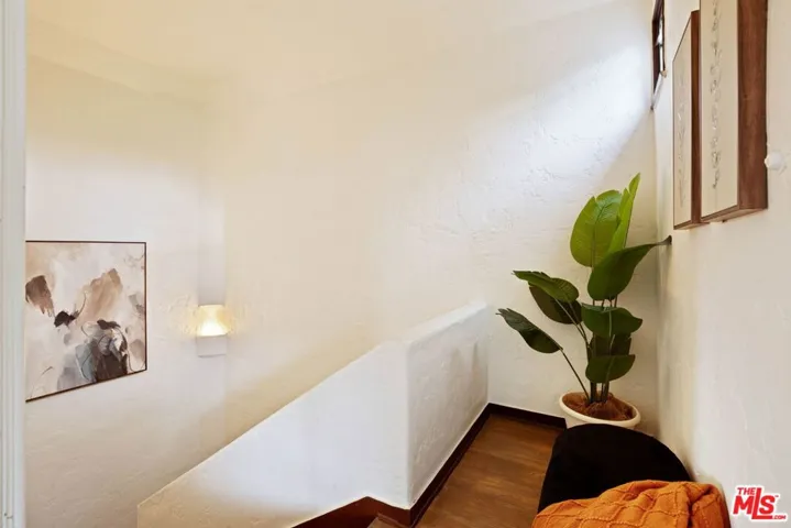 857 S Curson Avenue, Los Angeles, California 90036 — photo 5