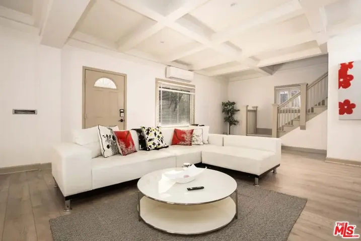 185 S Virgil Avenue, Los Angeles, California 90004 — photo 4